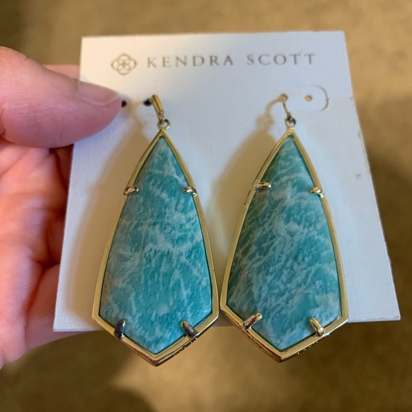 Kendra Scott Watercolor Illusion Earrings with Gold - Picture 2 of 2